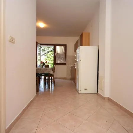 6196a Apartment